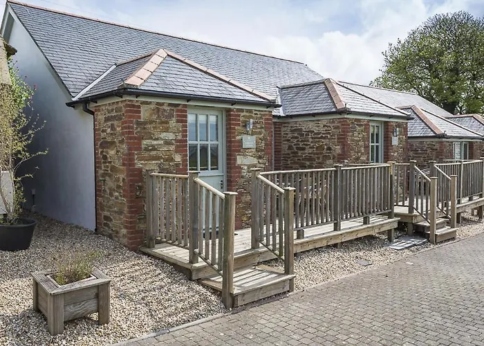 4 Keeper\'S Cottage, Hillfield Village