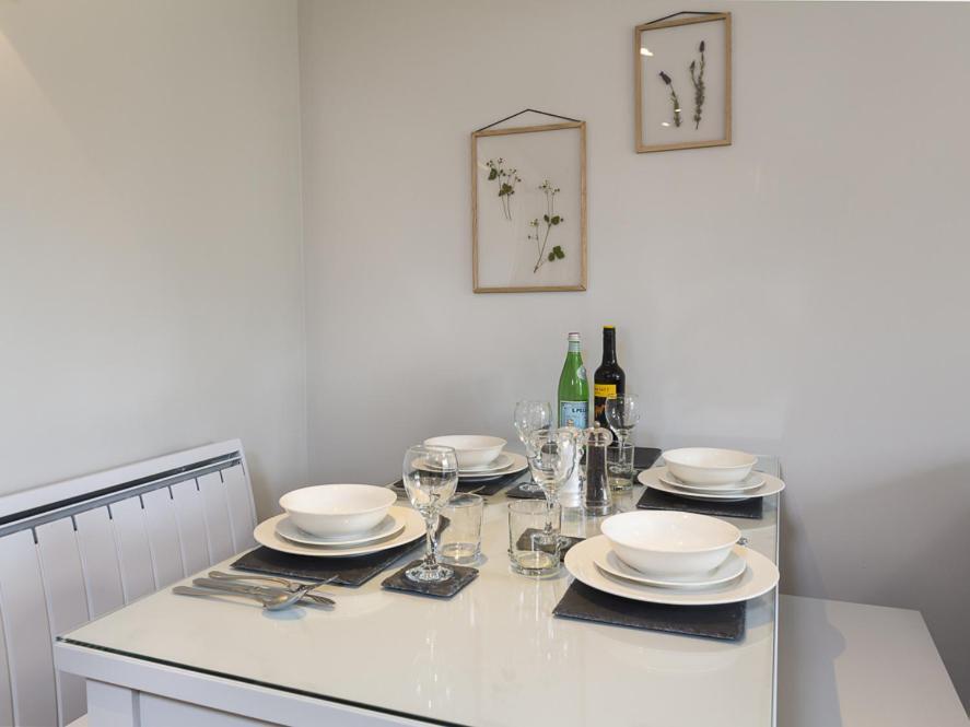 4 Keeper's Cottage, Hillfield Village * Dartmouth